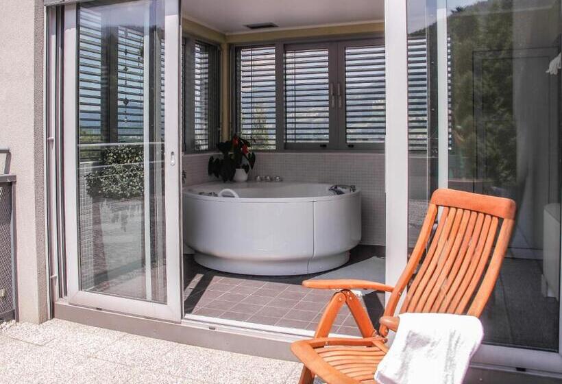 آپارتمان لوکس 1 خوابه, Veter