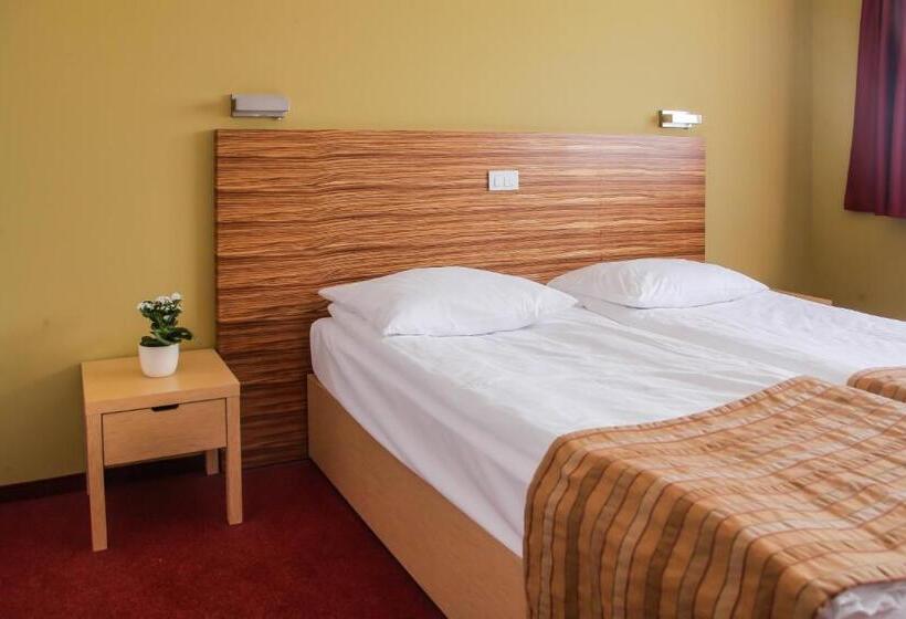 آپارتمان 1 خوابه, Veter