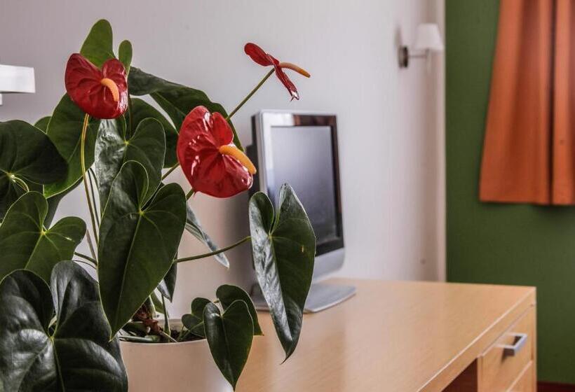 اتاق استاندارد یک نفره, Veter