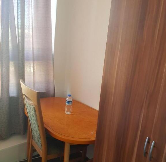 标准单人间共用浴室, Wandsbek Hamburg