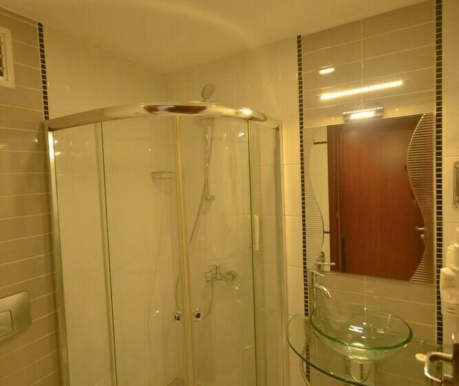 اتاق استاندارد, Kosk Otel