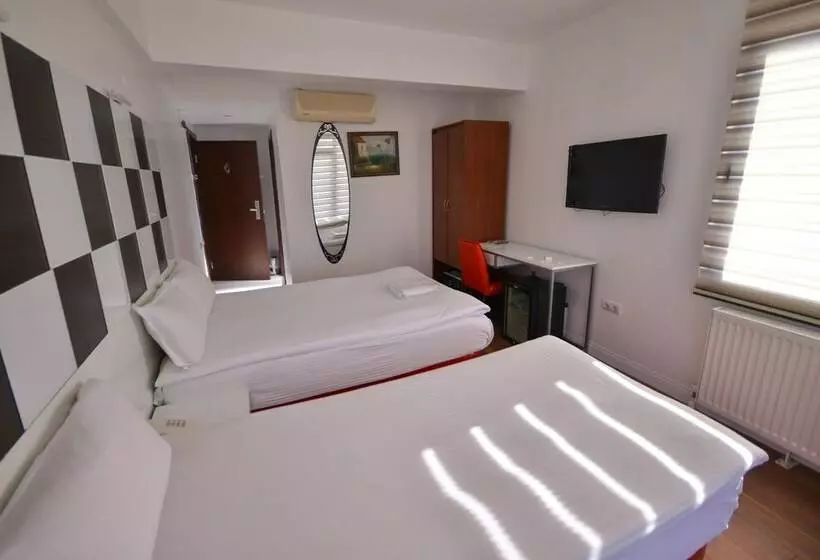 اتاق استاندارد چهار تخته, Kosk Otel