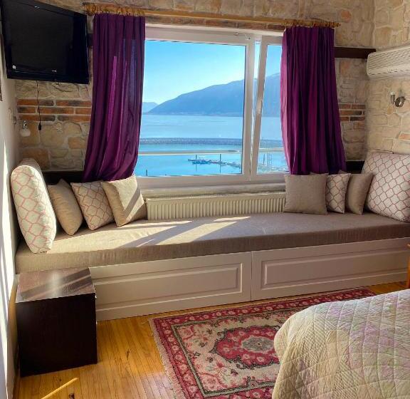 إستوديو قياسى, Lale Pension