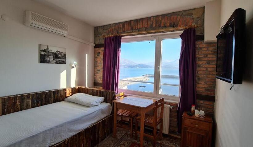 إستوديو قياسى, Lale Pension