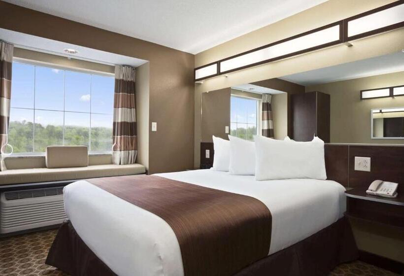 غرفة قياسية لذوى الاحتياجات الخاصة, Sonesta Essential Fairmont