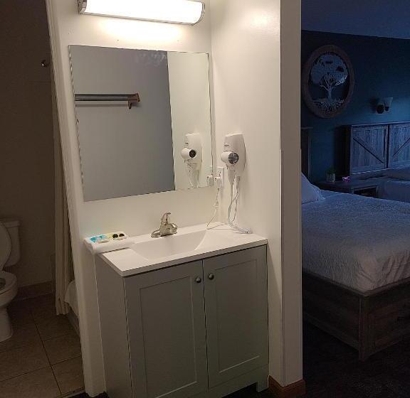 스탠다드 룸 킹사이즈 침대, Jefferson Inn