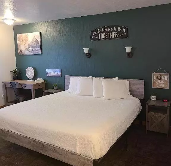 キングサイズベッドのスタンダードルーム, Jefferson Inn