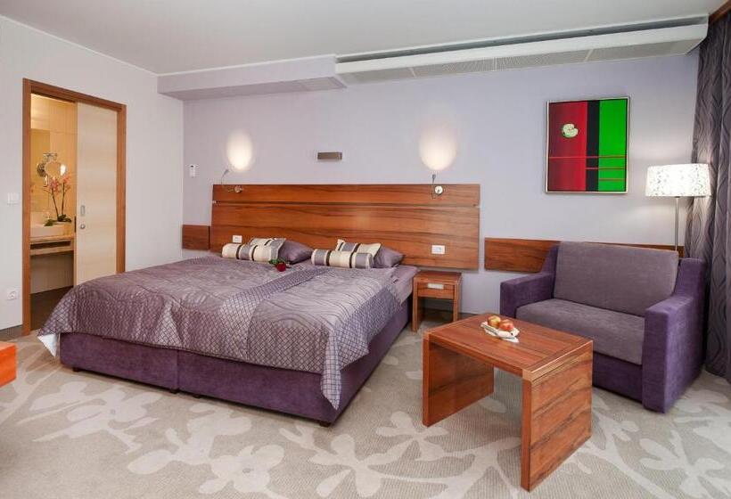 سوییت پرستیژ, Terme Zreče – Hotel Atrij