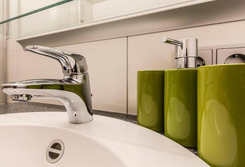 غرفة قياسية مزوَّدة بشُرفة, Gästehaus Pension Barbara