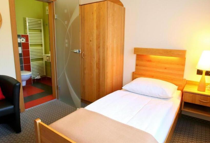 Номер Стандарт Индивидуальный, Pension Waldfriede