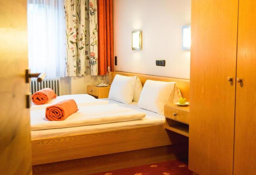 Номер Стандарт, Pension Waldfriede