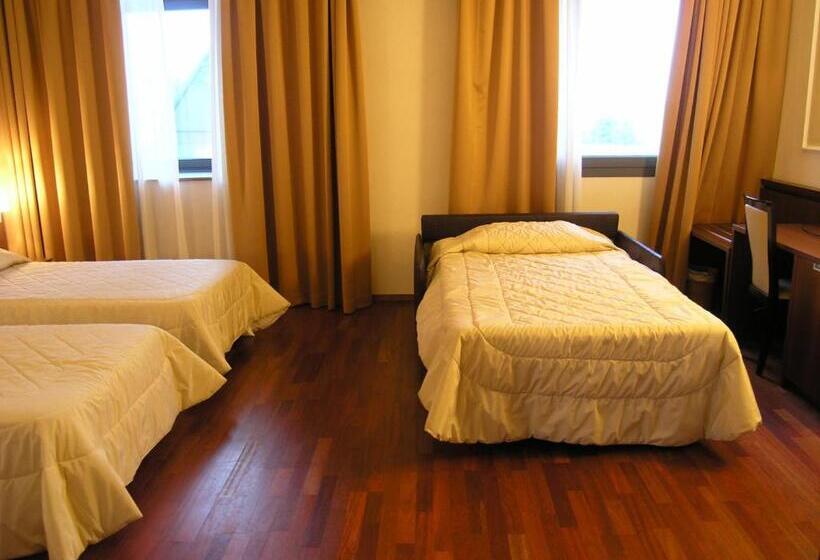 スタンダードトリプルルーム, Dado Hotel International