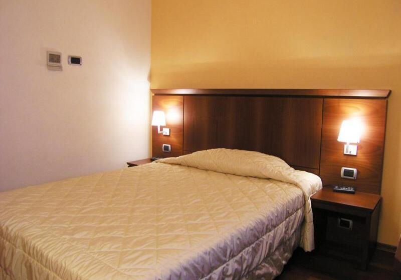 ダブルベッドのスタンダードシングルルーム, Dado Hotel International