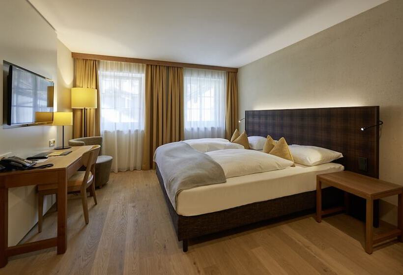 Номер Deluxe, Après Post