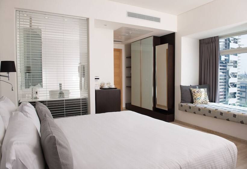 Deluxe Zimmer, Benjamin Business