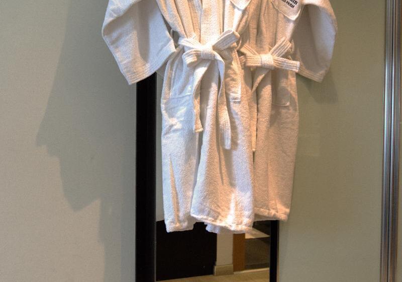 Deluxe Zimmer, Benjamin Business