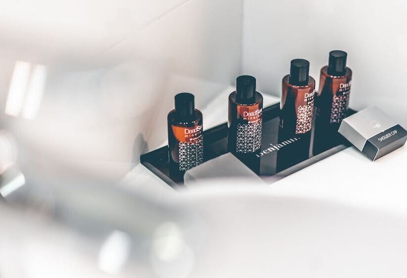 Deluxe Zimmer, Benjamin Business