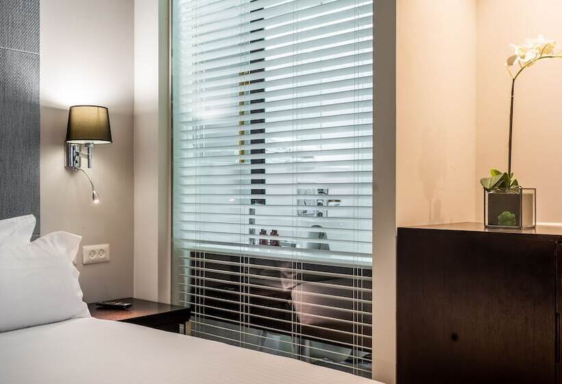 Deluxe Zimmer, Benjamin Business