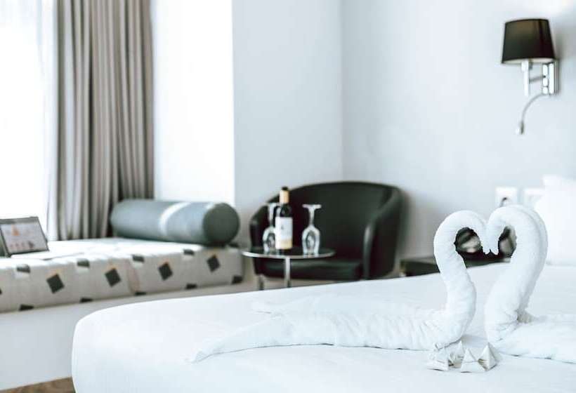 Deluxe Zimmer, Benjamin Business