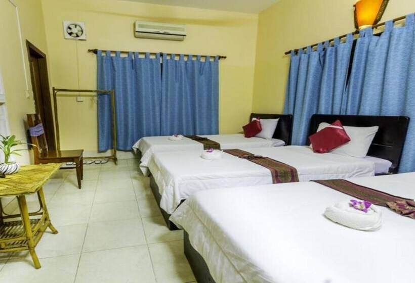 スタンダードトリプルルーム, Bou Savy Guesthouse