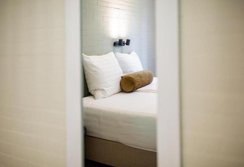 بنجلو قياسى, Buitenplaats De Bergse Bossen