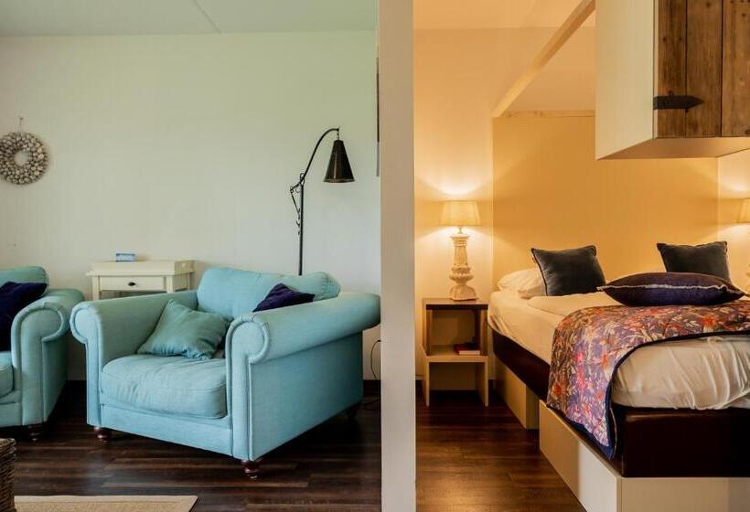 套房带园景, De Walvisvaarder