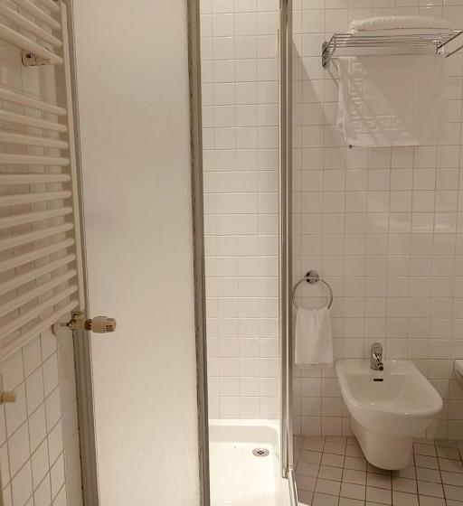 غرفة قياسية, Dei Gonzaga