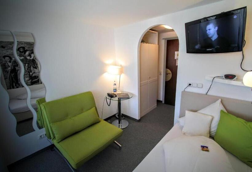 غرفة قياسية فردية مزودة بشُرفة, Garni Fels