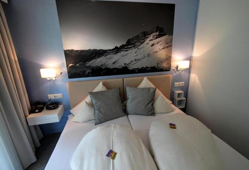 غرفة إقتصادية, Garni Fels