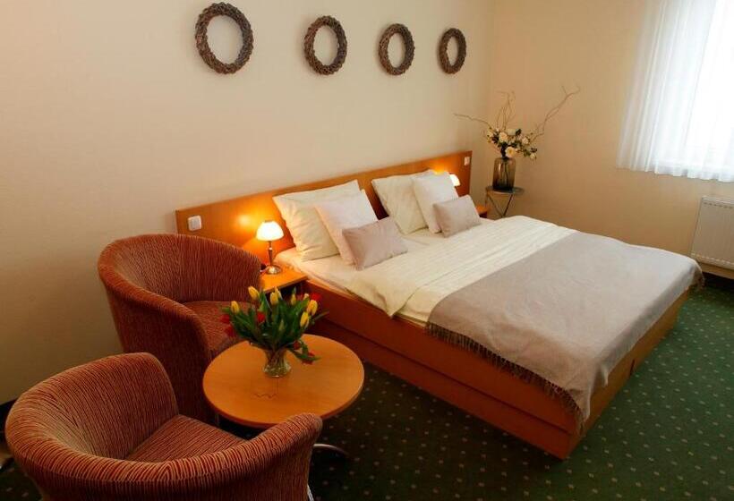 スイート(家族用), Gip