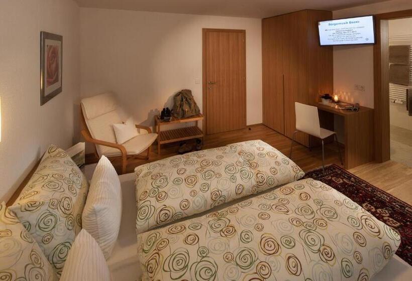 غرفة قياسية مزوَّدة بشُرفة, Gästehaus Lässer