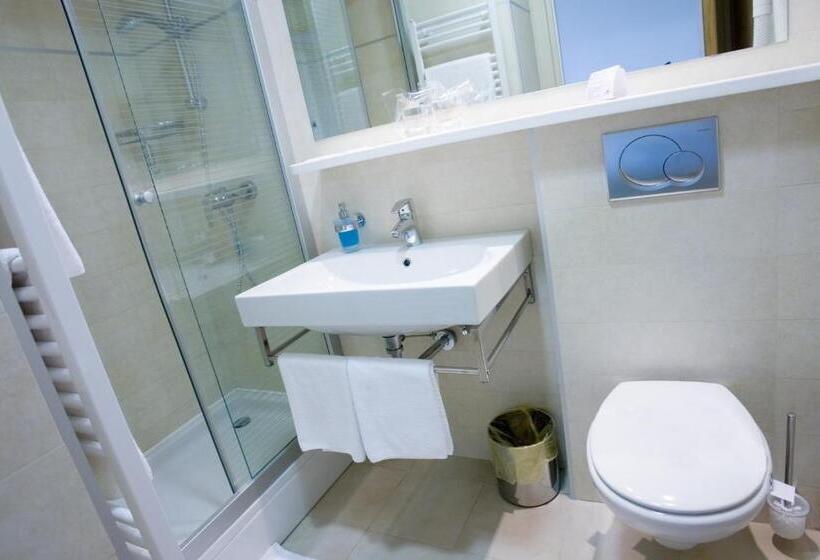 Номер Superior, Kimen