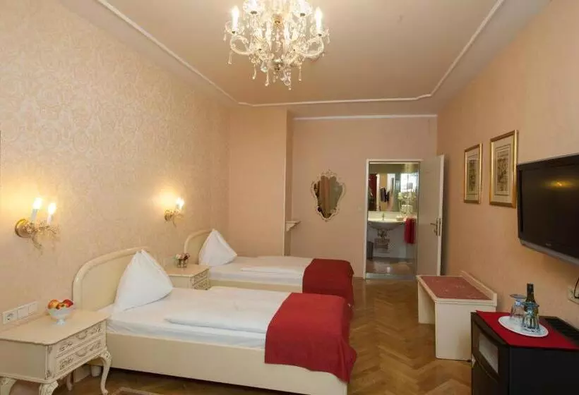 クラシックルーム, Pertschy Palais