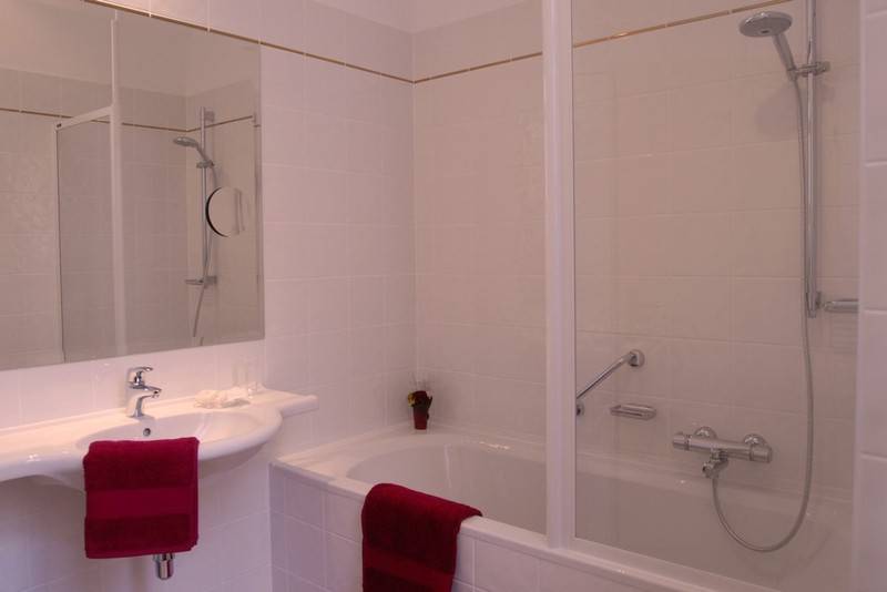 家庭间, Pertschy Palais