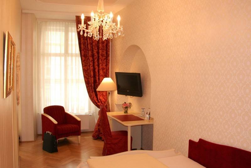 豪华单人间, Pertschy Palais