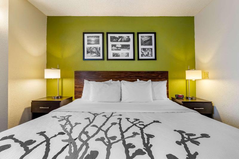 家庭间, Pertschy Palais