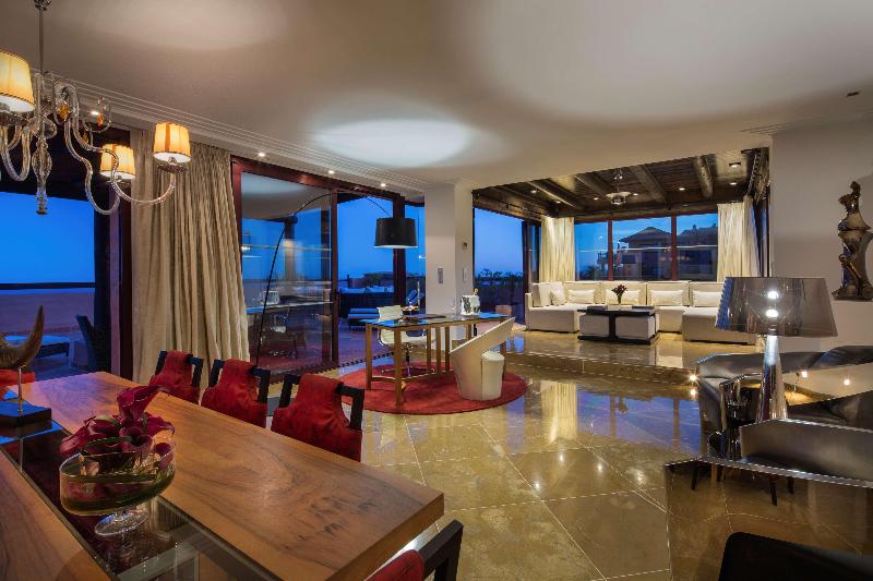 古典房间, Pertschy Palais