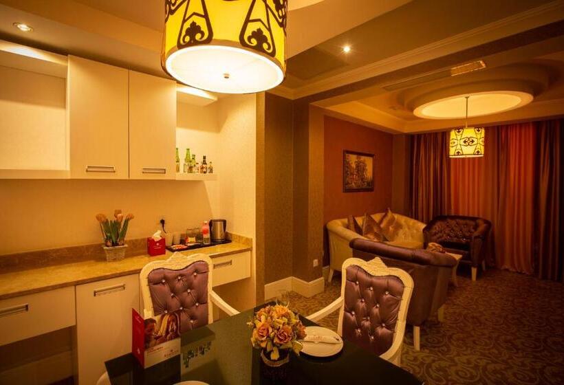 Полулюкс, Ramada By Wyndham   Sulaymaniyah Salim Street