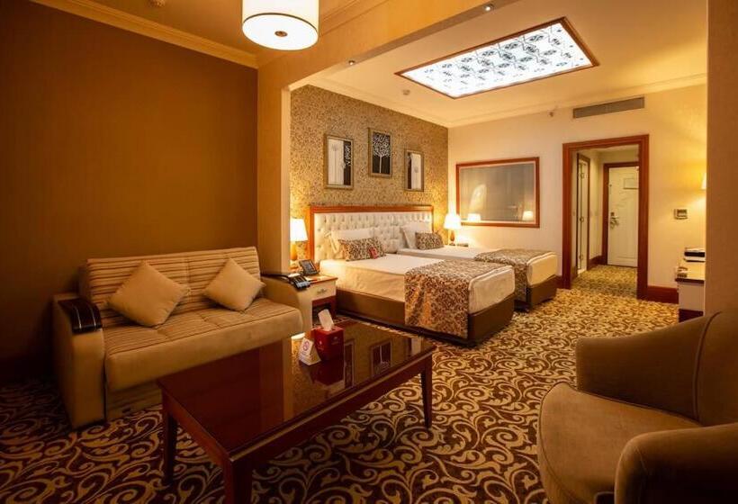 Номер Стандарт, Ramada By Wyndham   Sulaymaniyah Salim Street