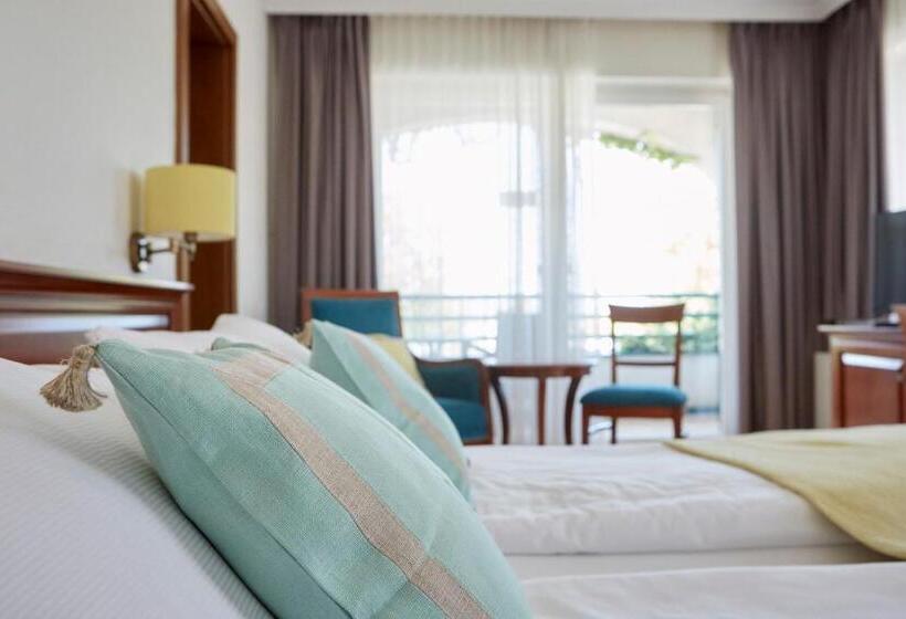 Superior room with lake view, Seewirt & Haus Attila