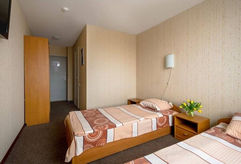 اتاق اکونومی, Sport