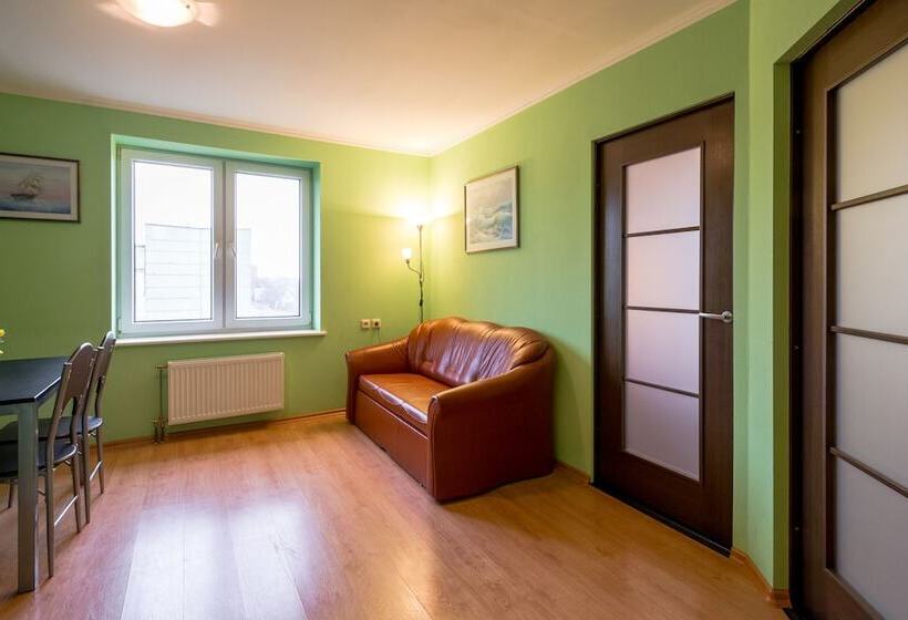 آپارتمان 2 خوابه, Sport