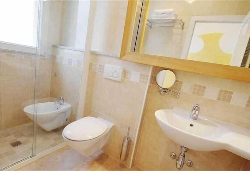 اتاق استاندارد, Stella Maris