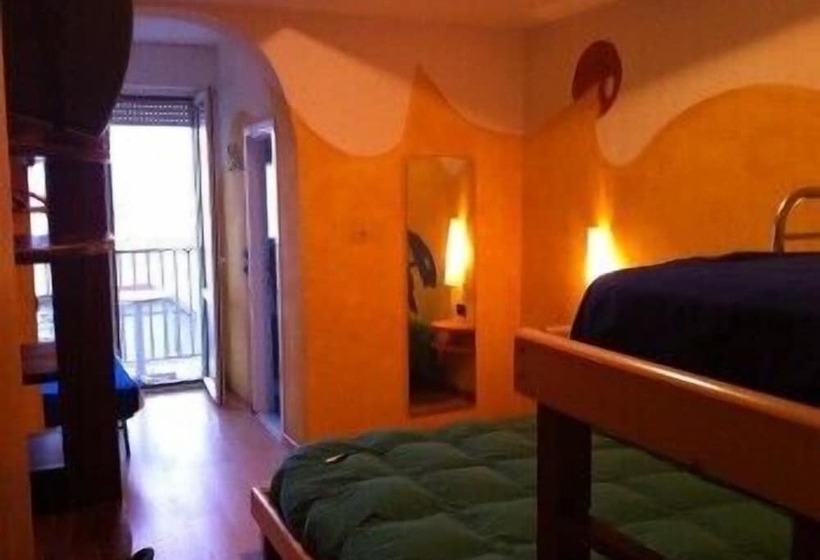 اتاق استاندارد سه نفره, Stella Maris