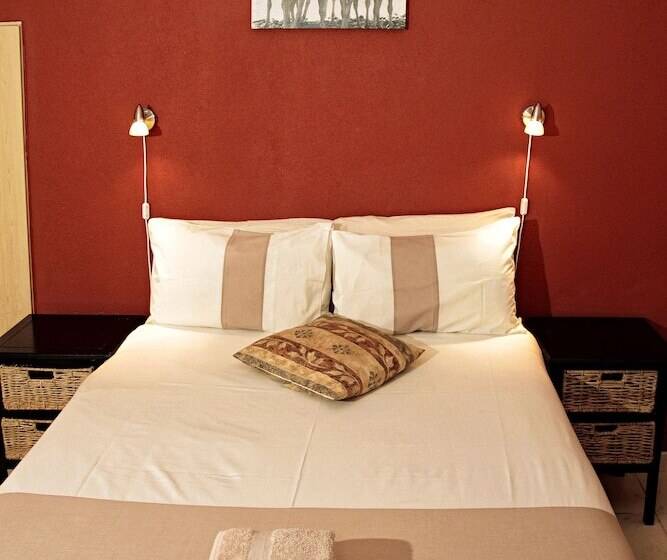 اتاق سوپریور یک تخته, Uhland