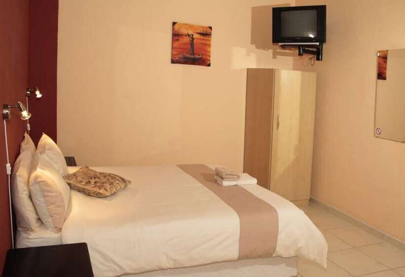 اتاق سوپریور یک تخته, Uhland