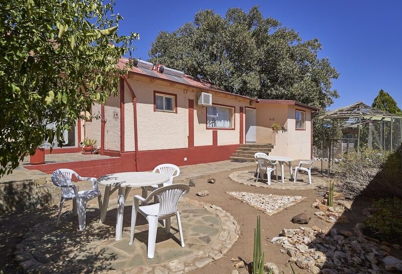 اتاق سوپریور, Uhland