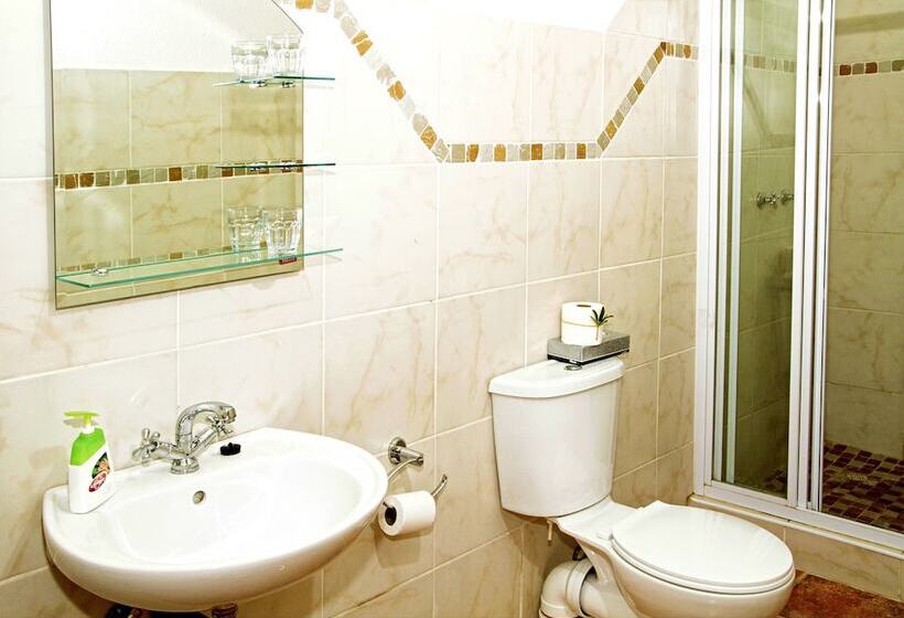 اتاق سوپریور, Uhland