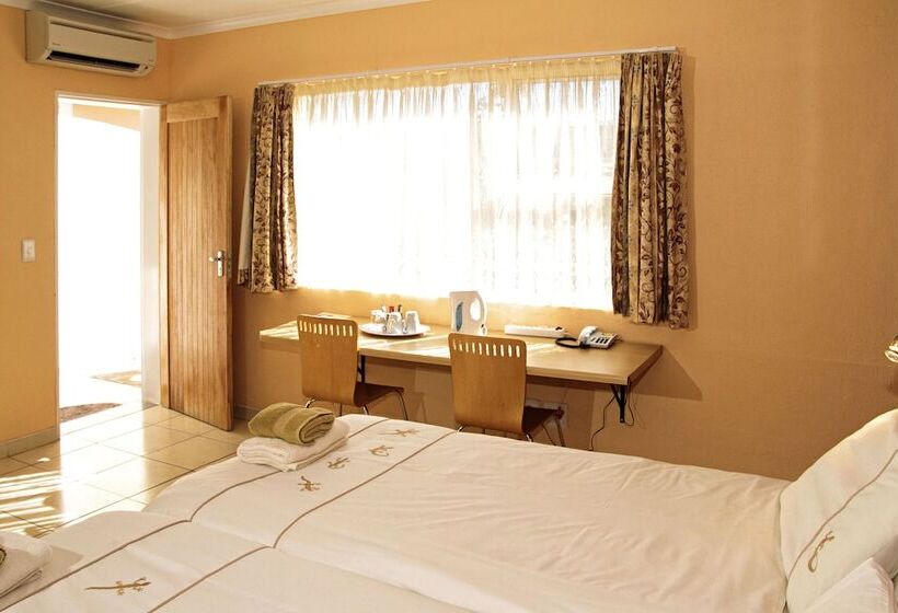 اتاق سوپریور, Uhland