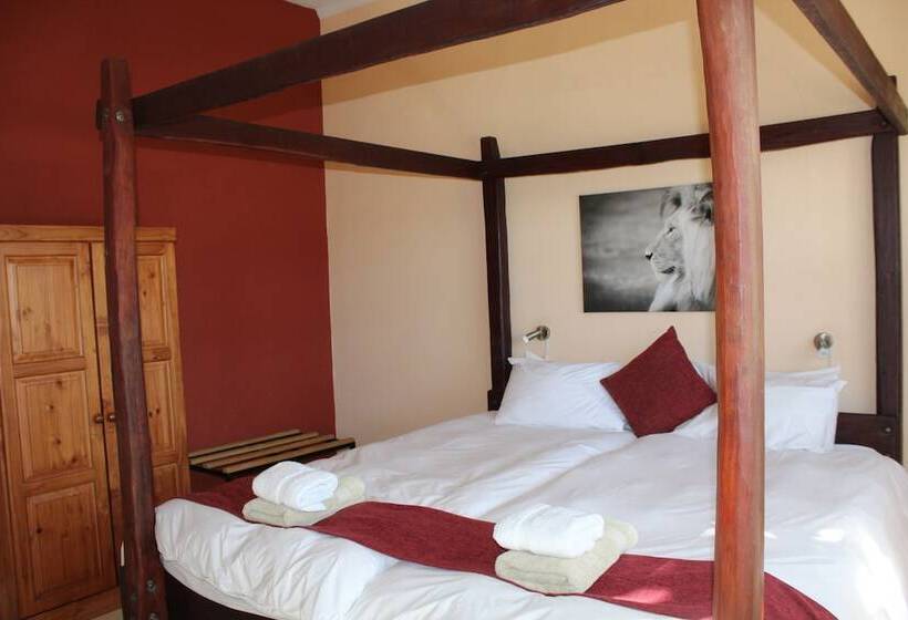 اتاق سوپریور, Uhland